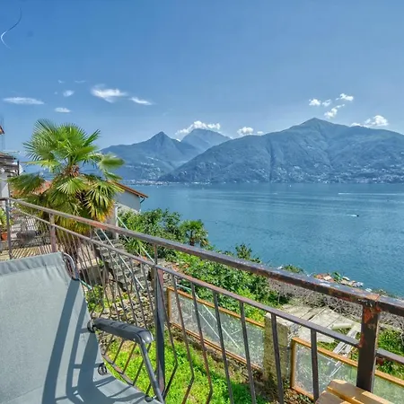 Pezzo 2-bedroom Lakeview With Shared Garden And Terrace Appartement San Siro (Lombardy)