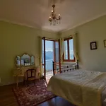 Pezzo 2-bedroom Lakeview With Shared Garden And Terrace Apartment San Siro (Lombardy)