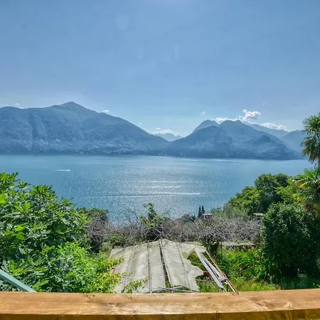 Apartment Pezzo 2-bedroom Lakeview With Shared Garden And Terrace