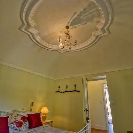 Pezzo 2-bedroom Lakeview With Shared Garden And Terrace