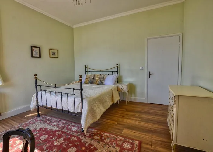 شقة Pezzo 2-bedroom Lakeview With Shared Garden And Terrace *